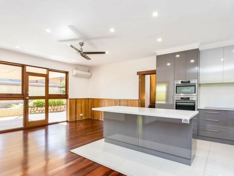 10 Warren Crescent, Panorama SA 5041