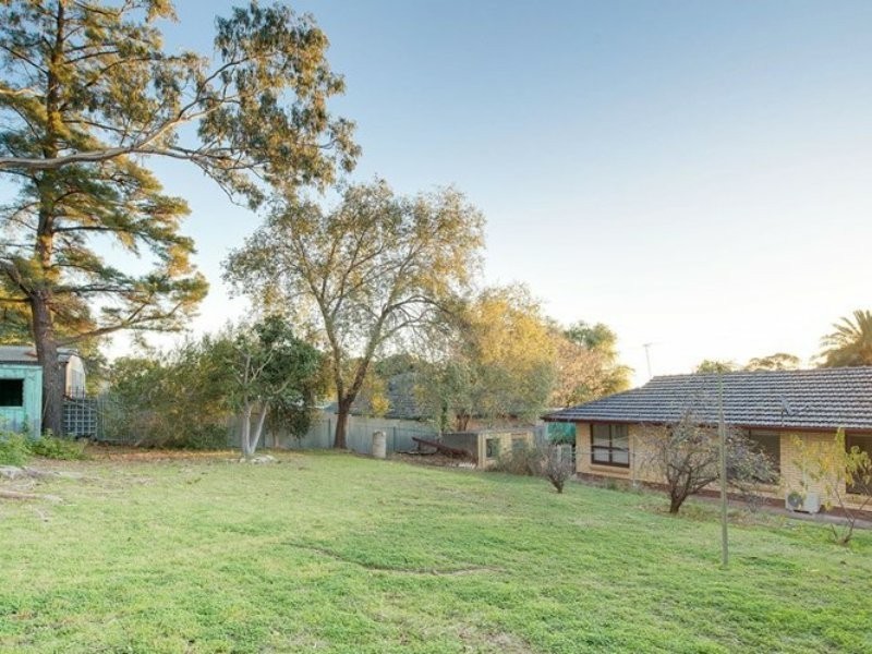 10 Warren Crescent, Panorama SA 5041