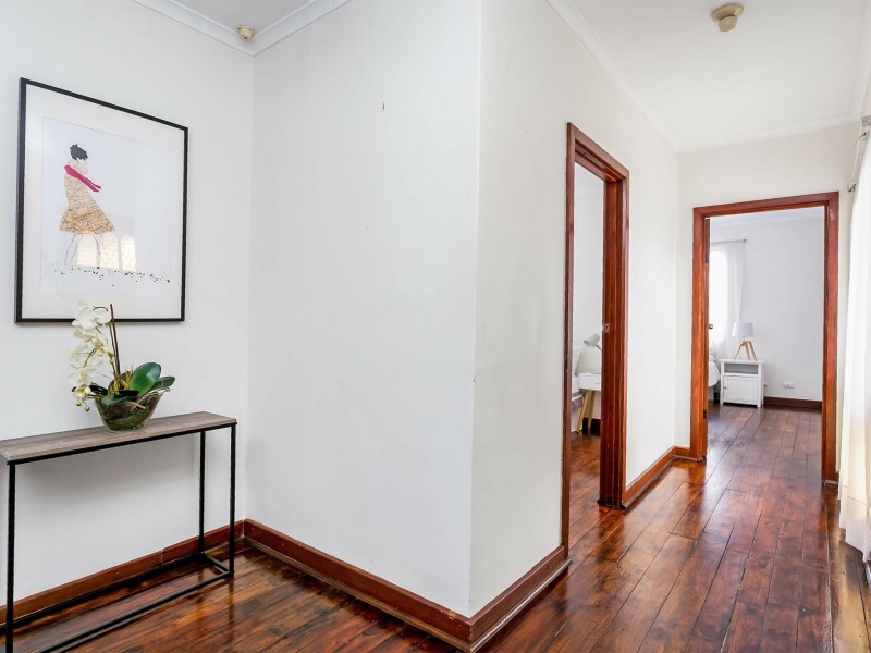 2 Lachlan Avenue, Woodville West SA 5011