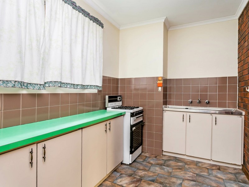 2 Lachlan Avenue, Woodville West SA 5011