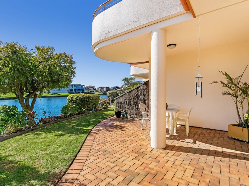 16/8-9 Sunrise Court, West Lakes SA 5021