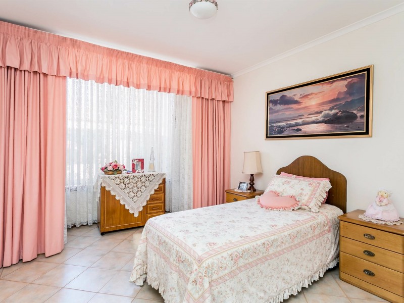 16/8-9 Sunrise Court, West Lakes SA 5021