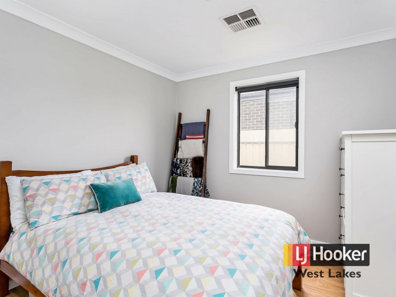 1a Lamorna Terrace, Largs North SA 5016