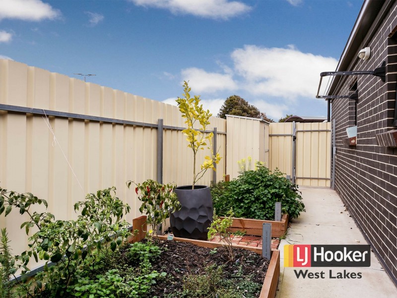 1a Lamorna Terrace, Largs North SA 5016