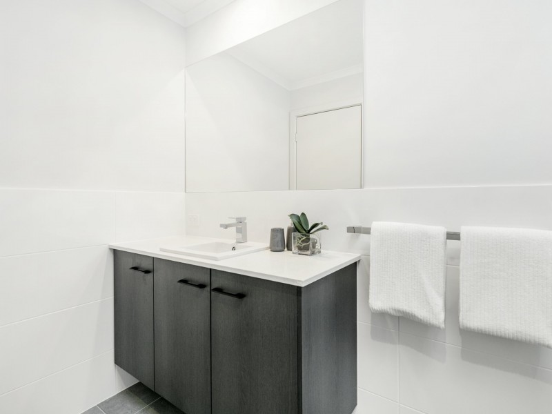 42a Lakeview Avenue, West Lakes SA 5021