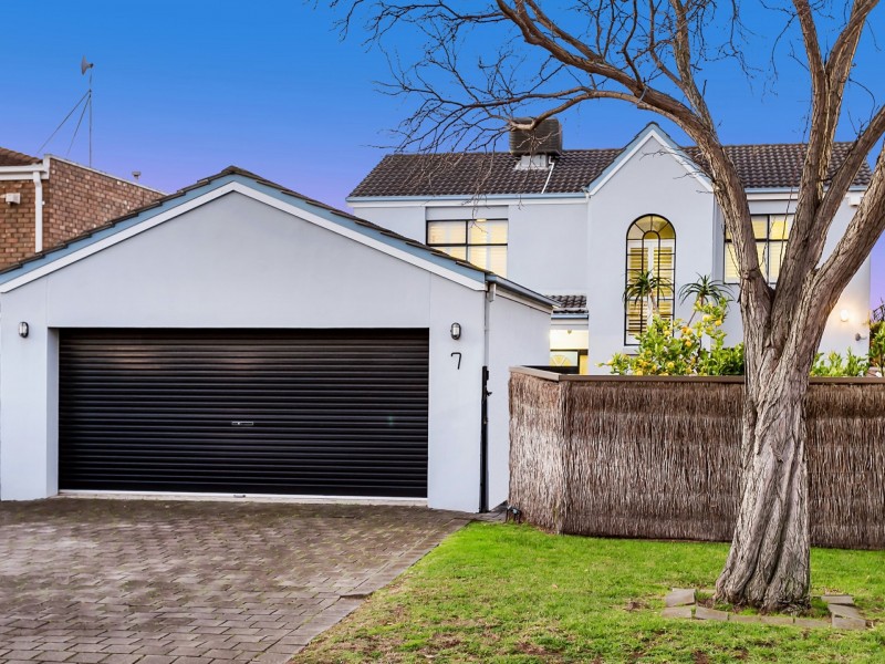 7 Siesta Court, West Lakes SA 5021