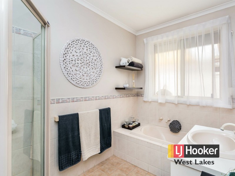 2A Martins Road, Seaton SA 5023