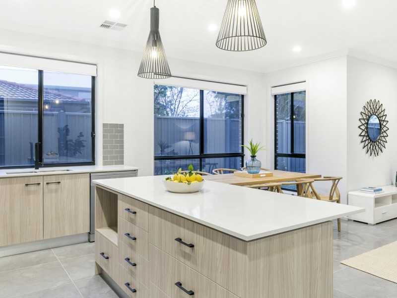 42a Lakeview Avenue, West Lakes SA 5021