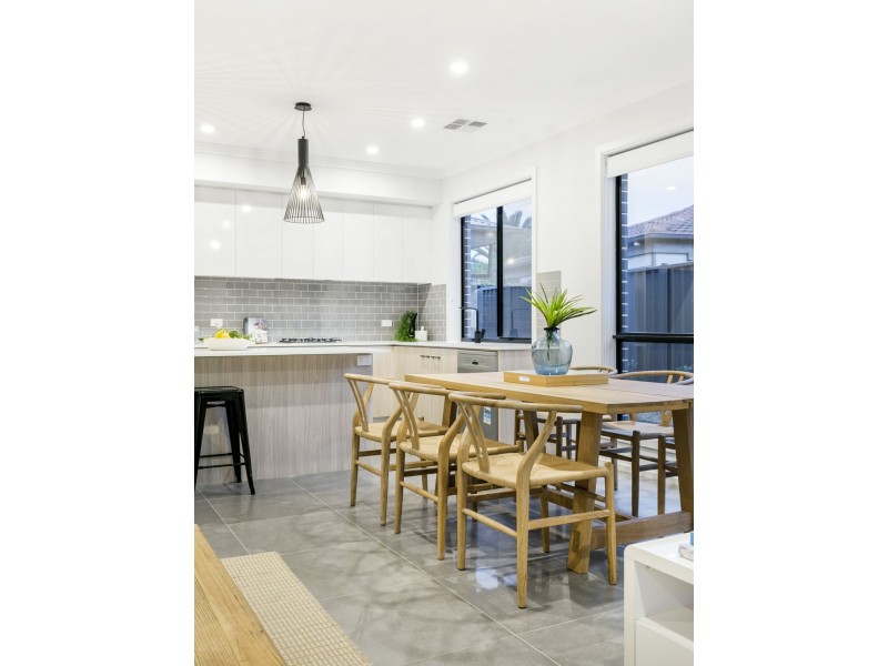 42a Lakeview Avenue, West Lakes SA 5021