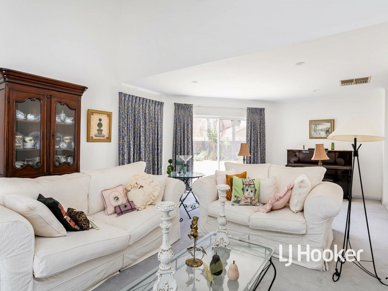 5 Gulf Point Drive, North Haven SA 5018