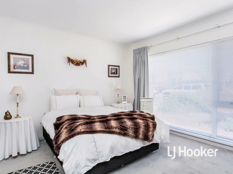 5 Gulf Point Drive, North Haven SA 5018