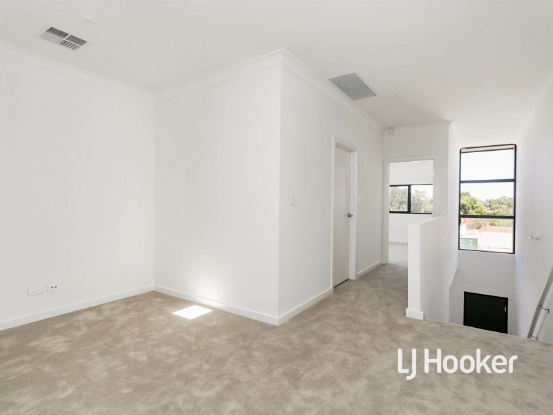 12 Troubridge Drive, West Lakes SA 5021