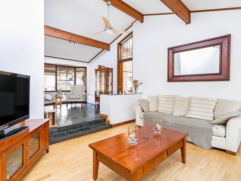 27 Gordon Luxton Drive, North Haven SA 5018