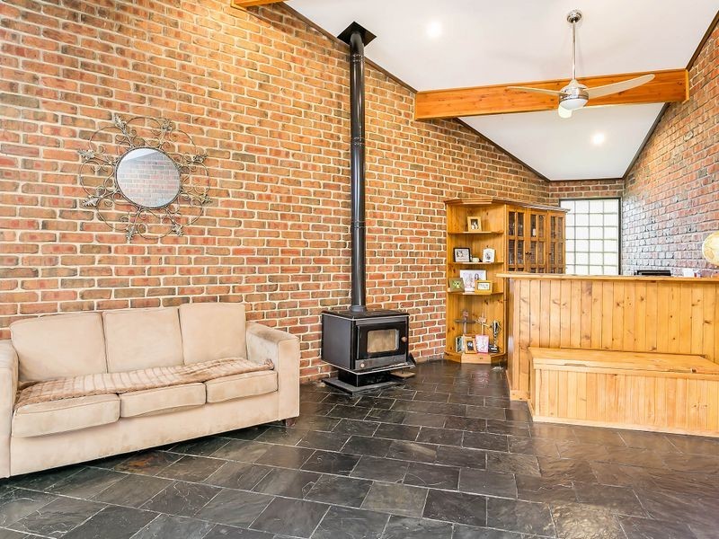 27 Gordon Luxton Drive, North Haven SA 5018