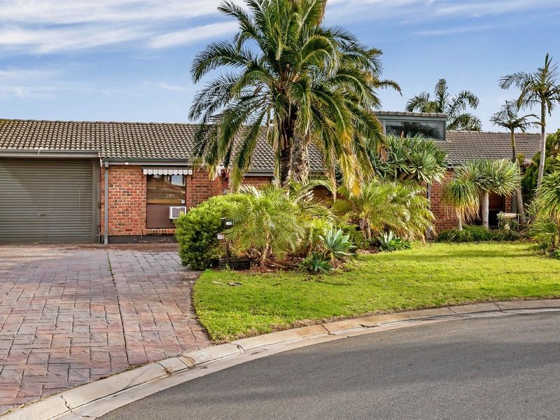 27 Gordon Luxton Drive, North Haven SA 5018