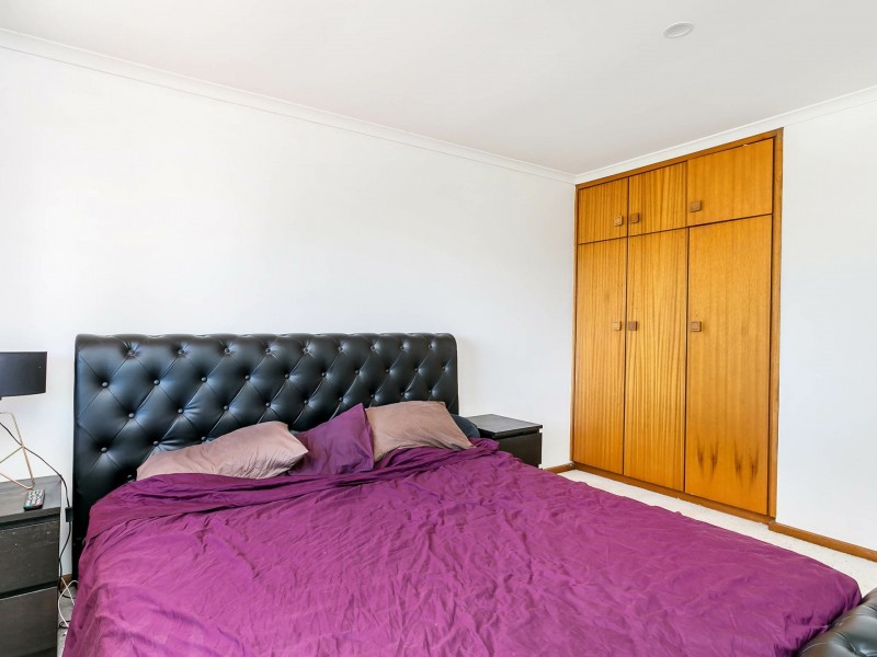 77 Brebner Drive, West Lakes SA 5021