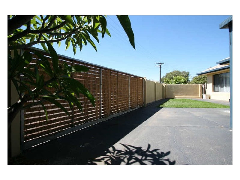 222 Robin Road, Semaphore SA 5019