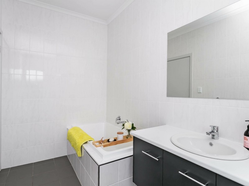 2 South Parade, Seaton SA 5023