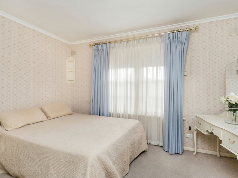 2 Barbara Street, Fulham Gardens SA 5024