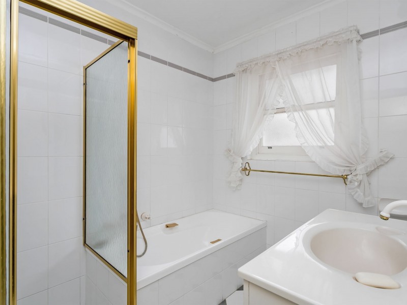 2 Barbara Street, Fulham Gardens SA 5024