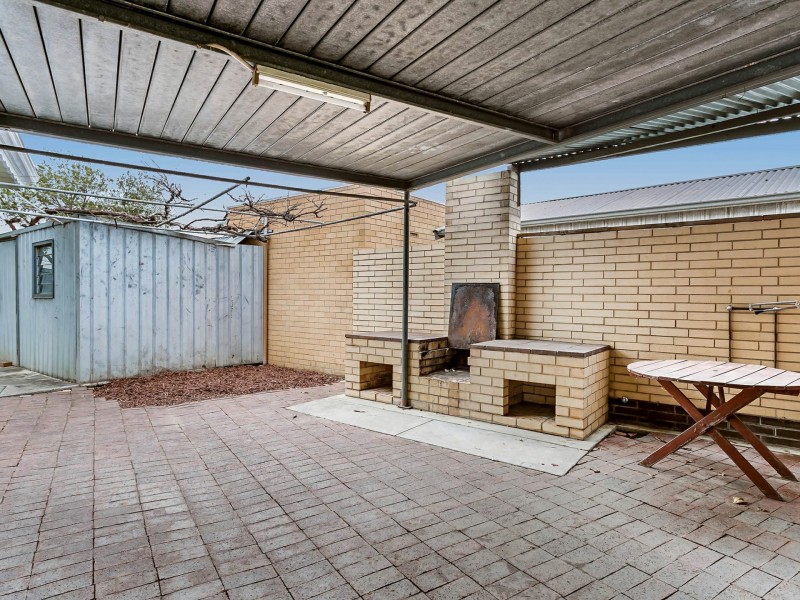 2 Barbara Street, Fulham Gardens SA 5024