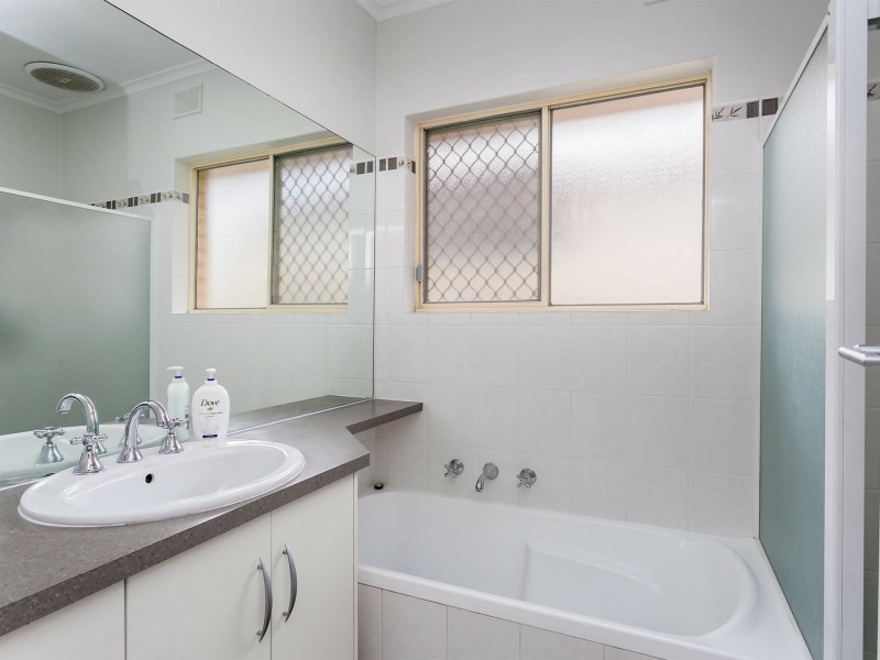 3/14 Murray Street, Albert Park SA 5014