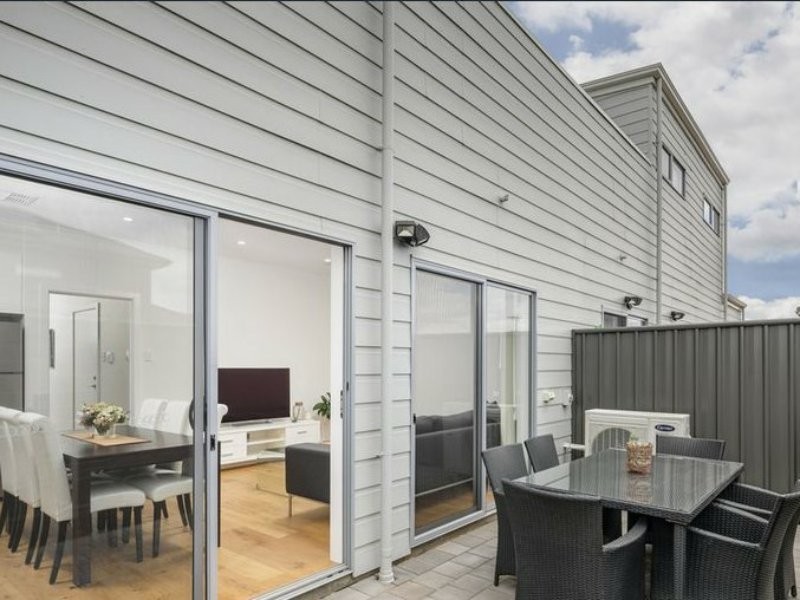 2/14 Kenneth Street, Findon SA 5023