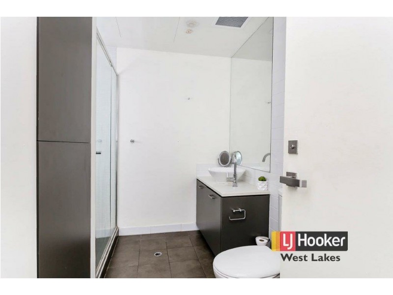 Apartment 202/6-8 Wirra Drive, New Port SA 5015