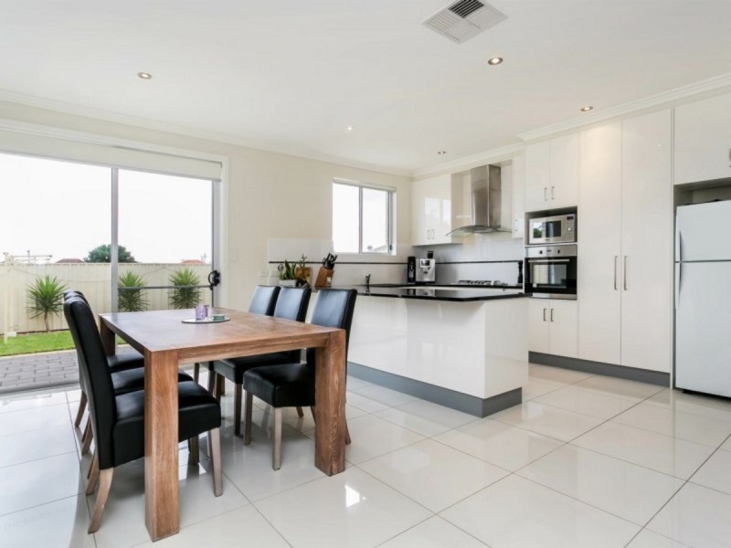 3/212 Trimmer Parade, Seaton SA 5023