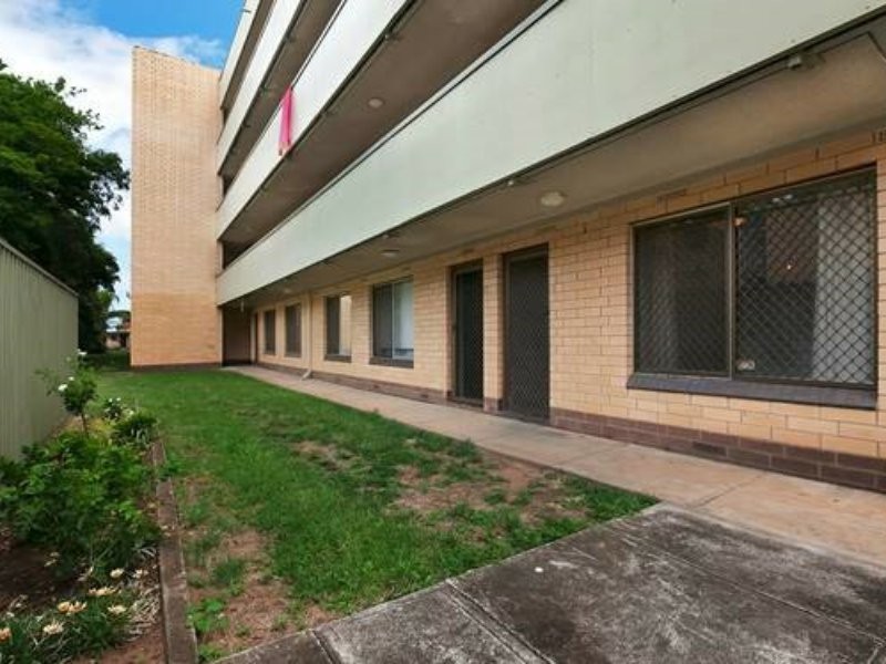 2/3 Noblet Street, Findon SA 5023