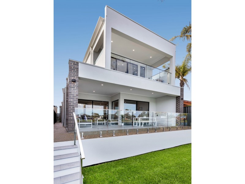 19 Keppel Grove, West Lakes SA 5021