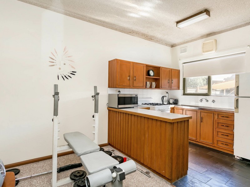 2/291 Tapleys Hill Road, Seaton SA 5023