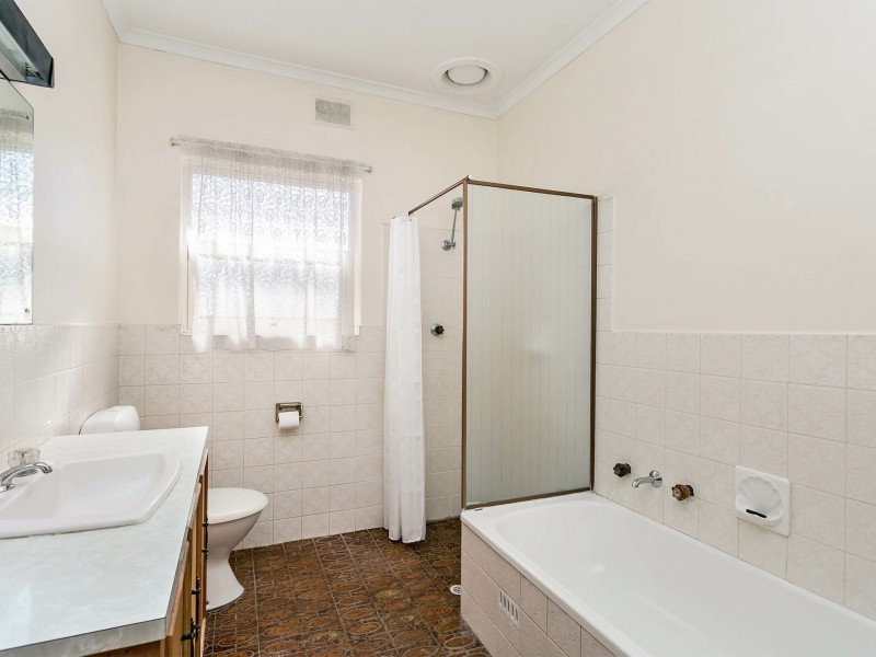 2/291 Tapleys Hill Road, Seaton SA 5023