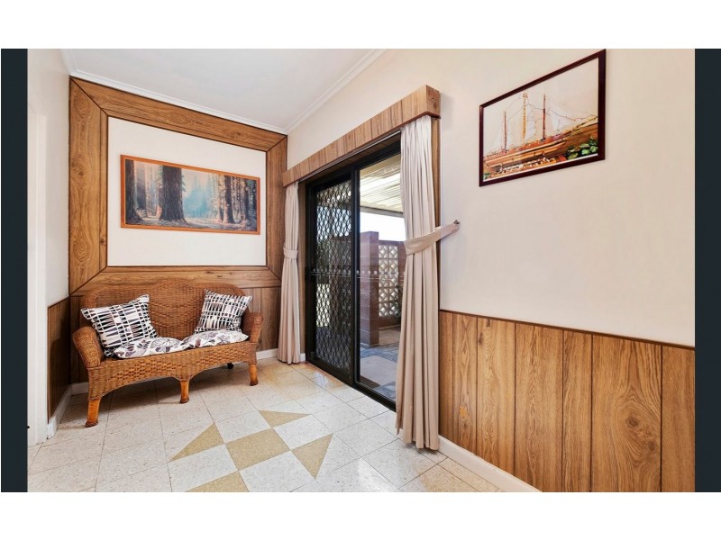 16 Dumfries Avenue, Seaton SA 5023