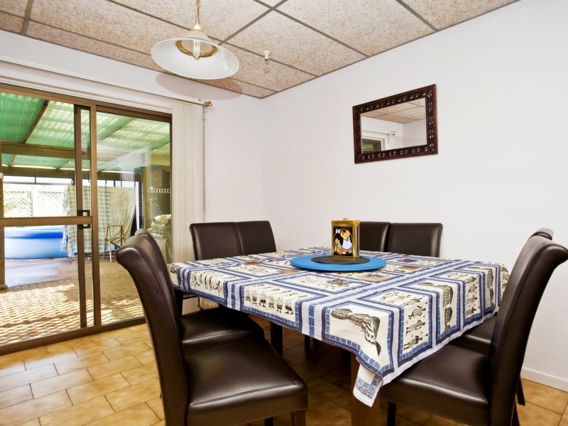 1 Lomond Court, West Lakes SA 5021