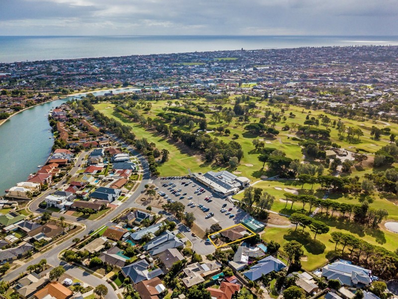 1 Lomond Court, West Lakes SA 5021