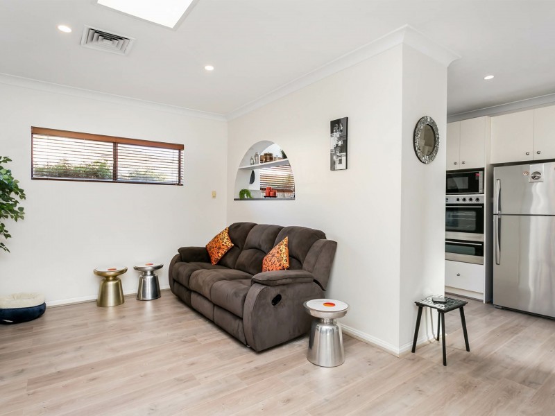 25A Antigua Grove, West Lakes SA 5021