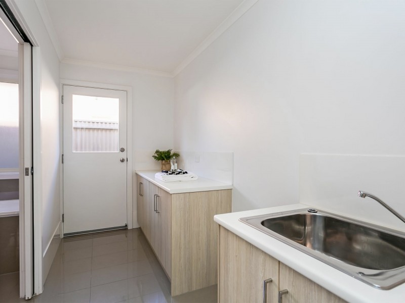 2/38 Murray Street, Albert Park SA 5014