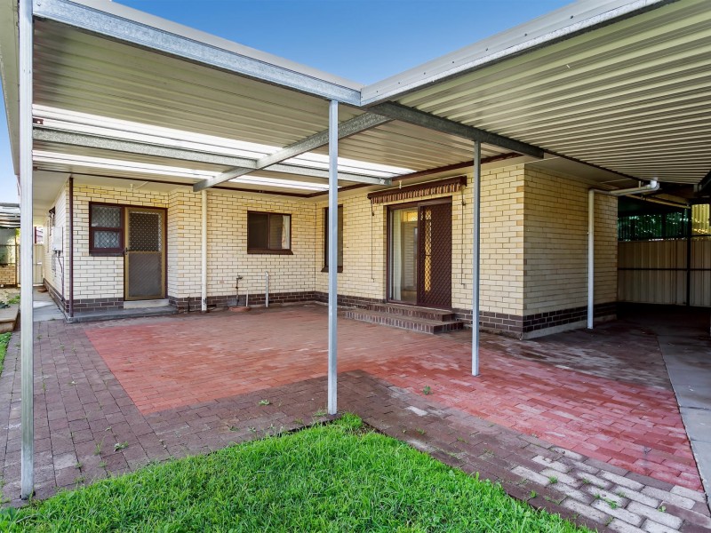 15 Gregory Crescent, Seaton SA 5023