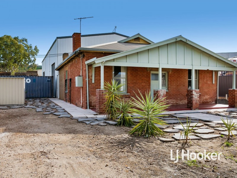 36 Ninth Street, Wingfield SA 5013