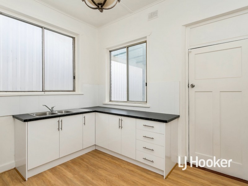 36 Ninth Street, Wingfield SA 5013