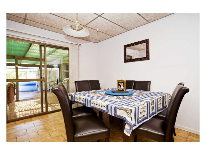 1 Lomond Court, West Lakes SA 5021