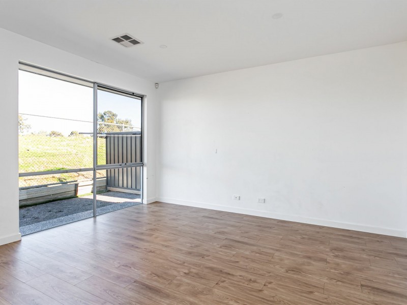 128 Lochside Drive, West Lakes SA 5021