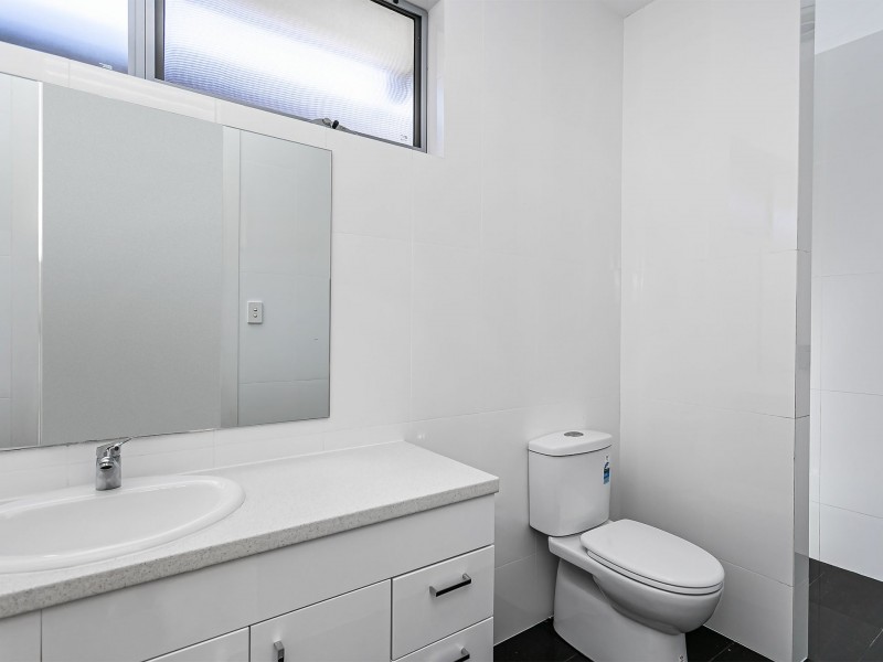 128 Lochside Drive, West Lakes SA 5021