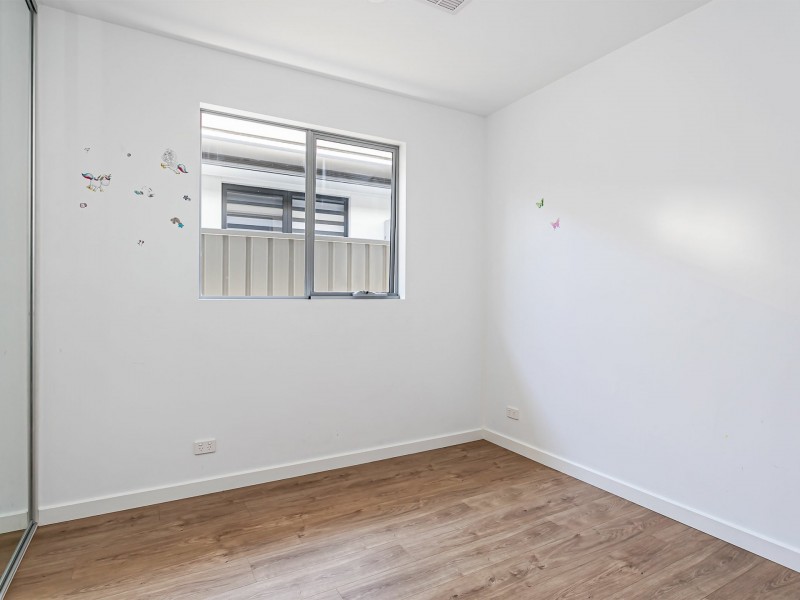 128 Lochside Drive, West Lakes SA 5021