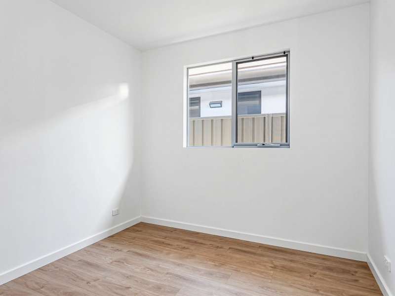 128 Lochside Drive, West Lakes SA 5021