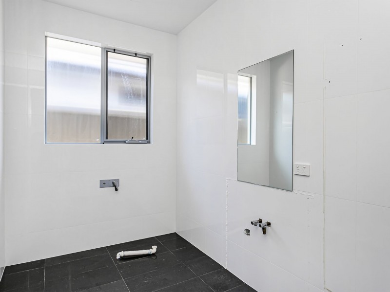 128 Lochside Drive, West Lakes SA 5021