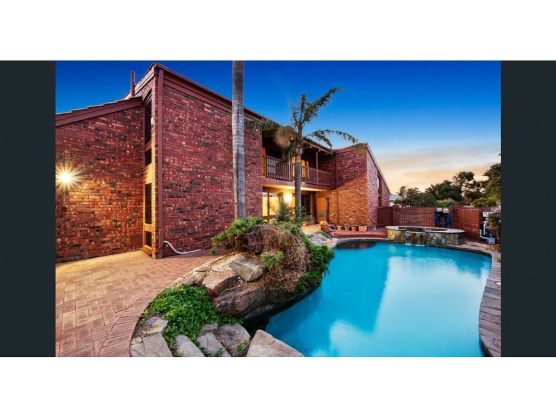 13 Antigua Grove, West Lakes SA 5021