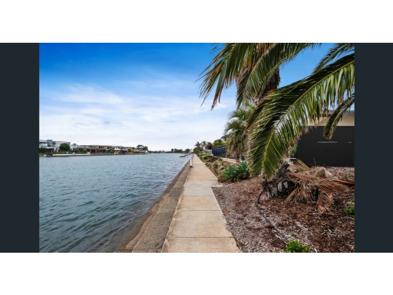 13 Antigua Grove, West Lakes SA 5021