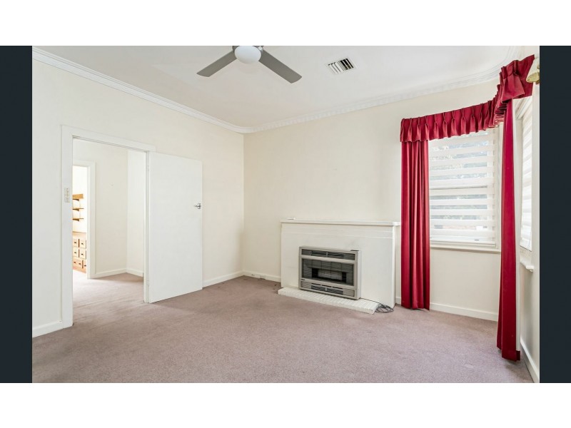 16 Shirley Avenue, Woodville West SA 5011